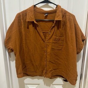 Old Navy Cropped Cotton Gauze Button Up Shirt